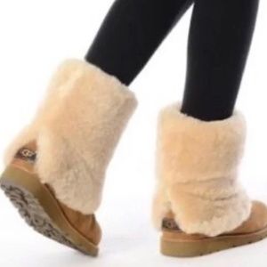 Ugg Maylin Sherpa Cuff Boots